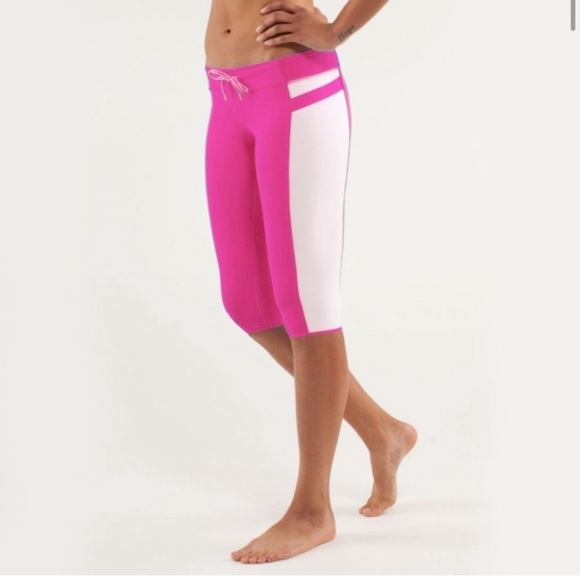 Lululemon Heat It Up Crop Yoga Pant Pinkelicious Parfait Hot Pink Women’s Size 4 - Picture 1 of 10